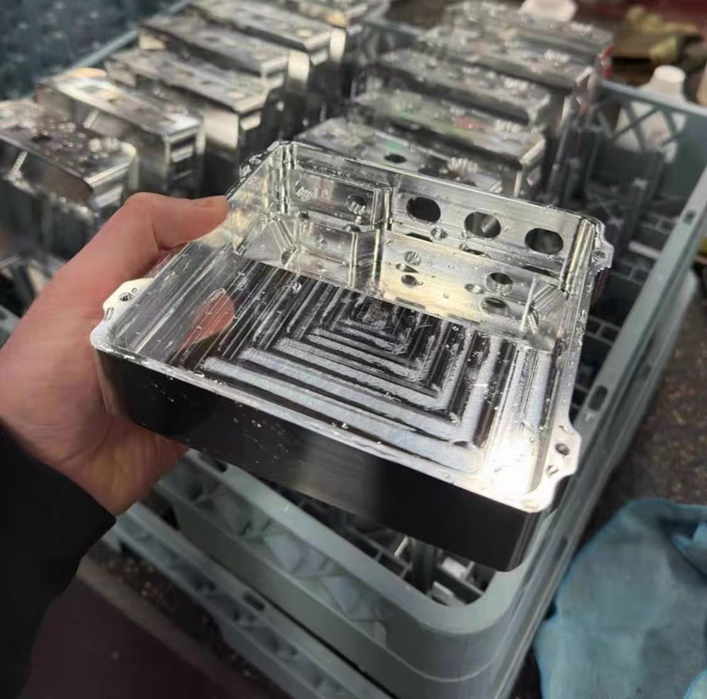 Mass-production-of-aluminum-cavities.jpg
